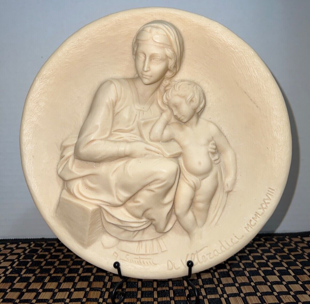 Vtg Pensive Madonna 1978 Issue Living Madonnas Collectible Alabaster Plate Gift