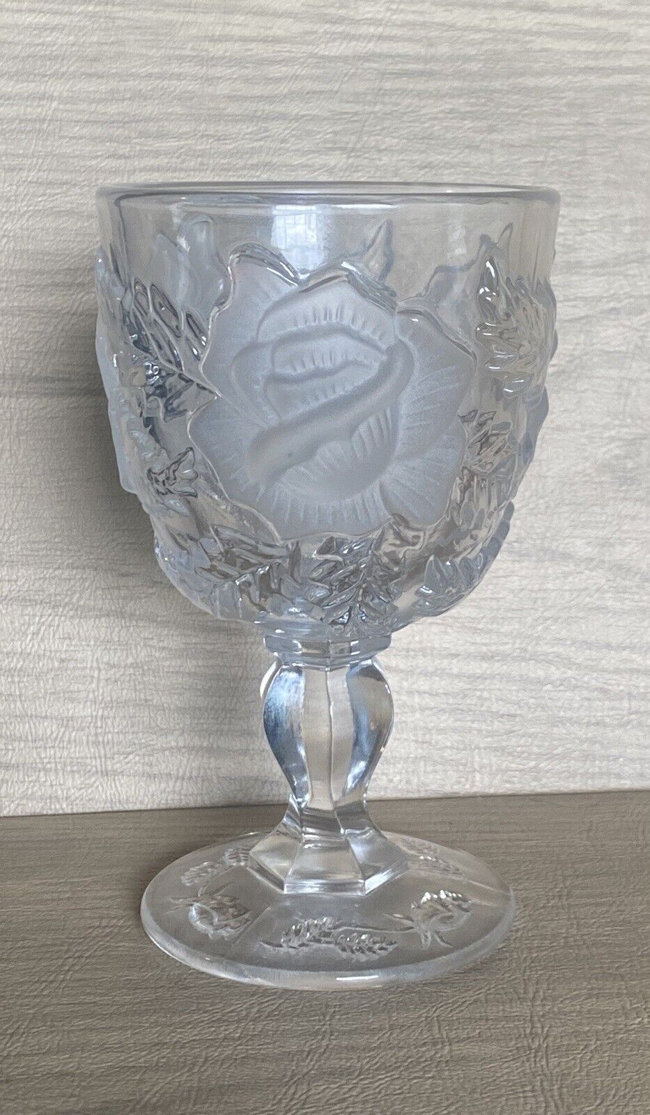 VINTAGE WILD ROSE MADONNA INN GLASS WATER GOBLET - CLEAR/FROSTED 5\