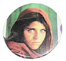 AFGHAN GIRL National Geographic 2002 famous image pinback button - excellent picture