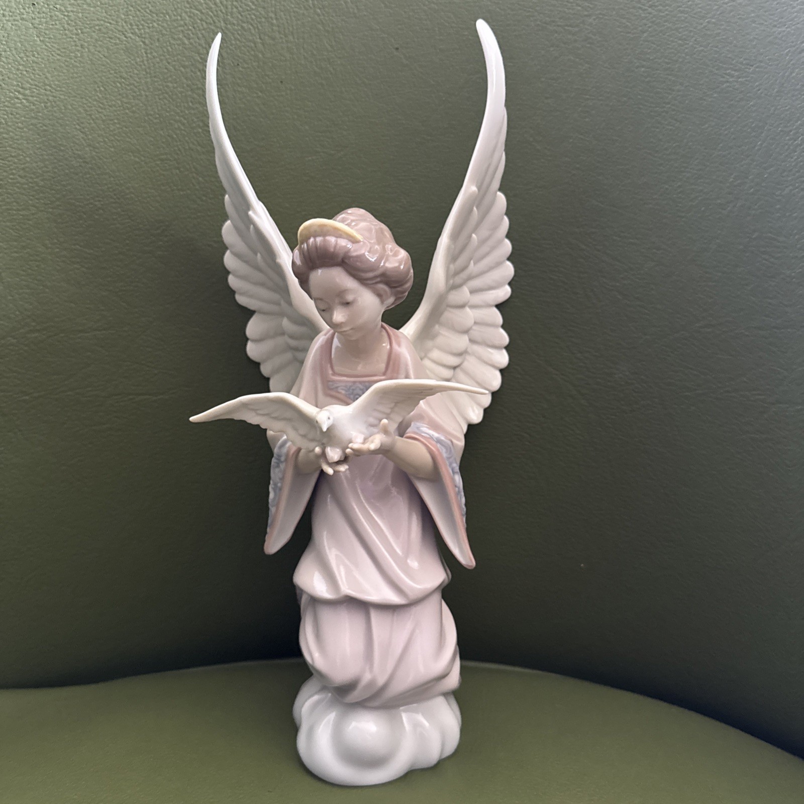 Lladro 6131 Angel of Peace | Original Box | RARE CREAM Colored Wings and Dove