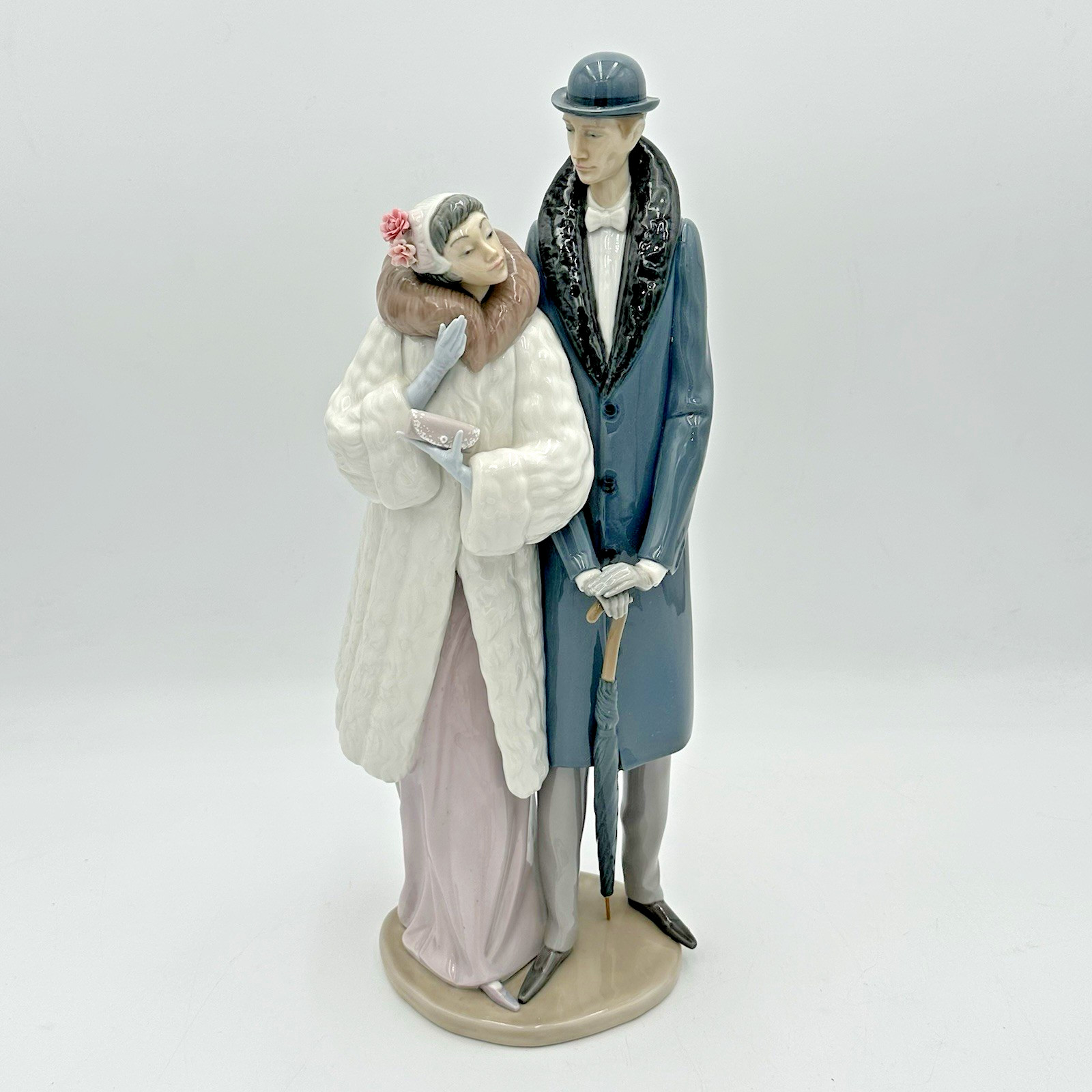 Lladro 15" Tall Couple Out On The Town #1452 Original Box