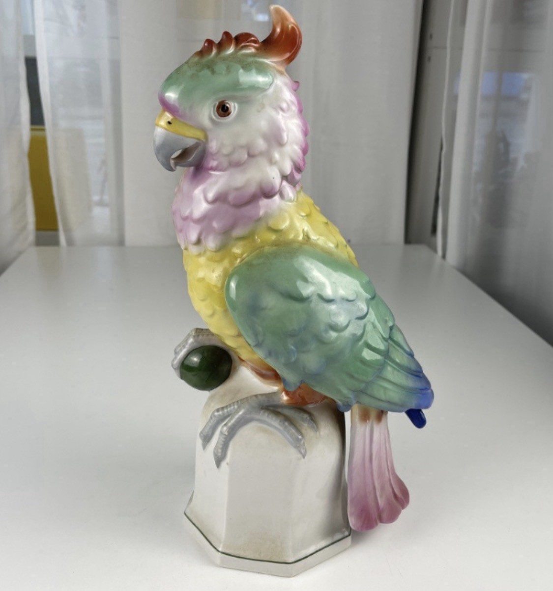 vintage German porcelain parrot figurine manufactured Weiß Kühnert&Co. 1905-1956