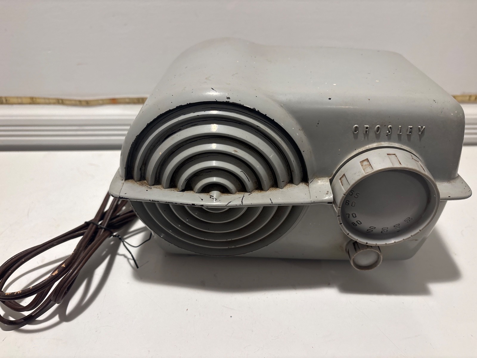 Crosley Bakelite Bullseye Tube Valve Radio 11-119 Vintage Space Age 