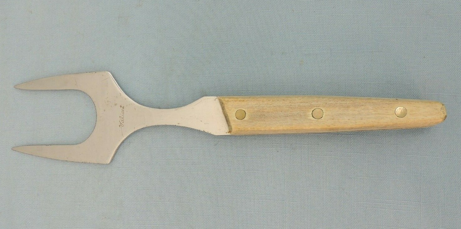 VINTAGE RETRO MED-CENTURY VALIANT MEAT FORK 12"
