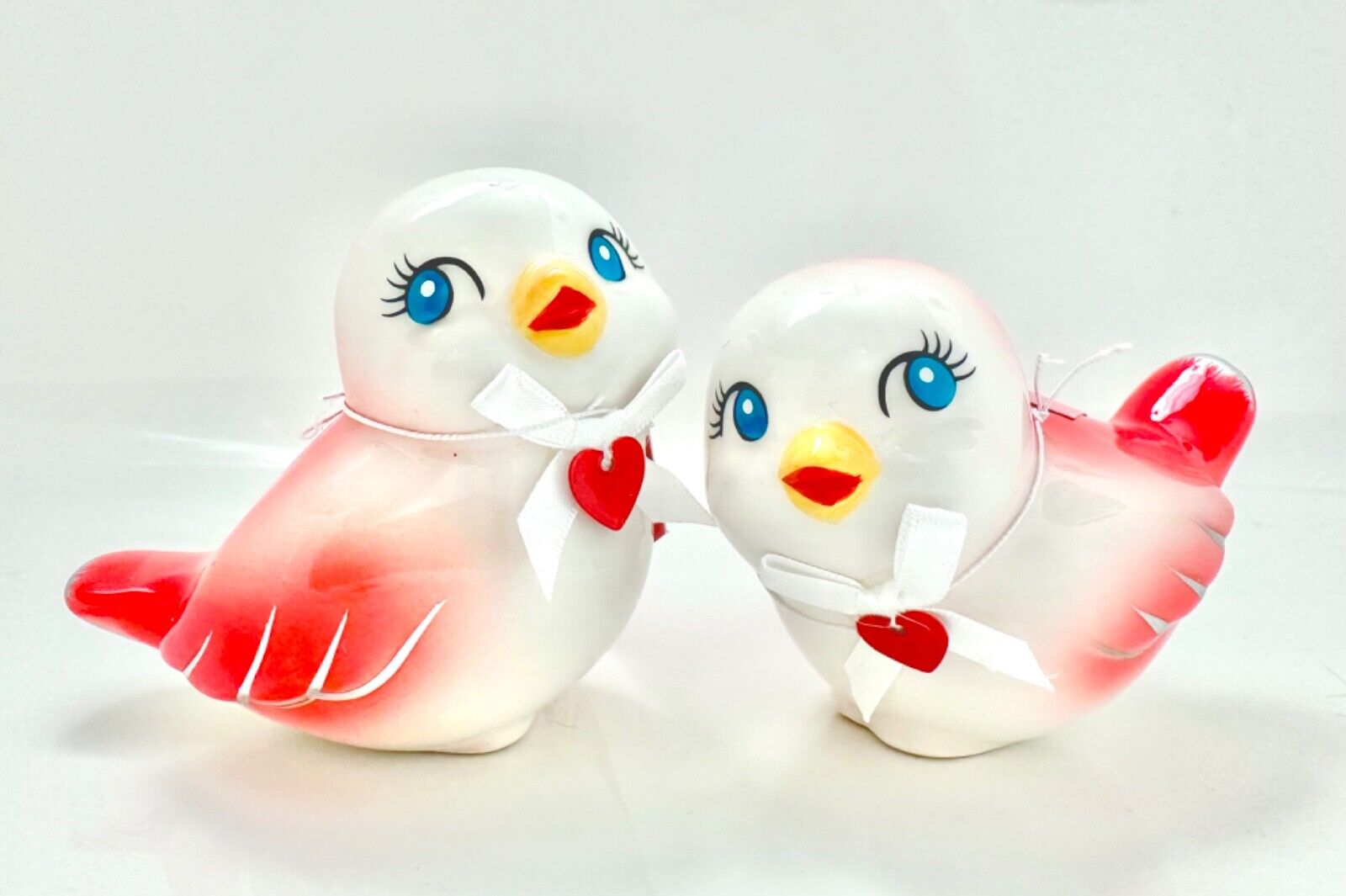 Target Spritz 2024 Valentine\'s Day Ceramic red/white Love Birds Set of
