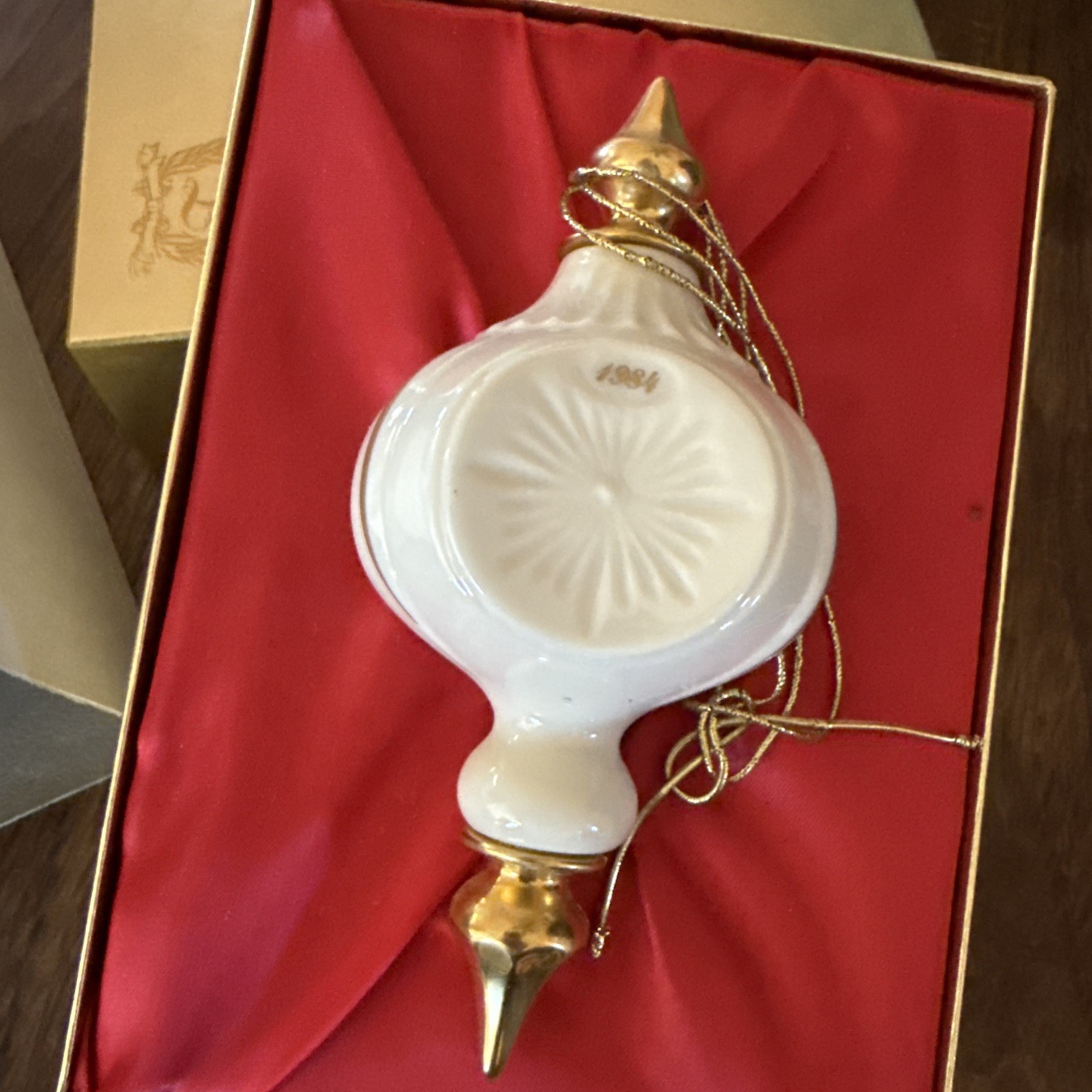 Vintage 1984 Lenox Annual Starburst Ornament Ivory Porcelain 24k Gold USA