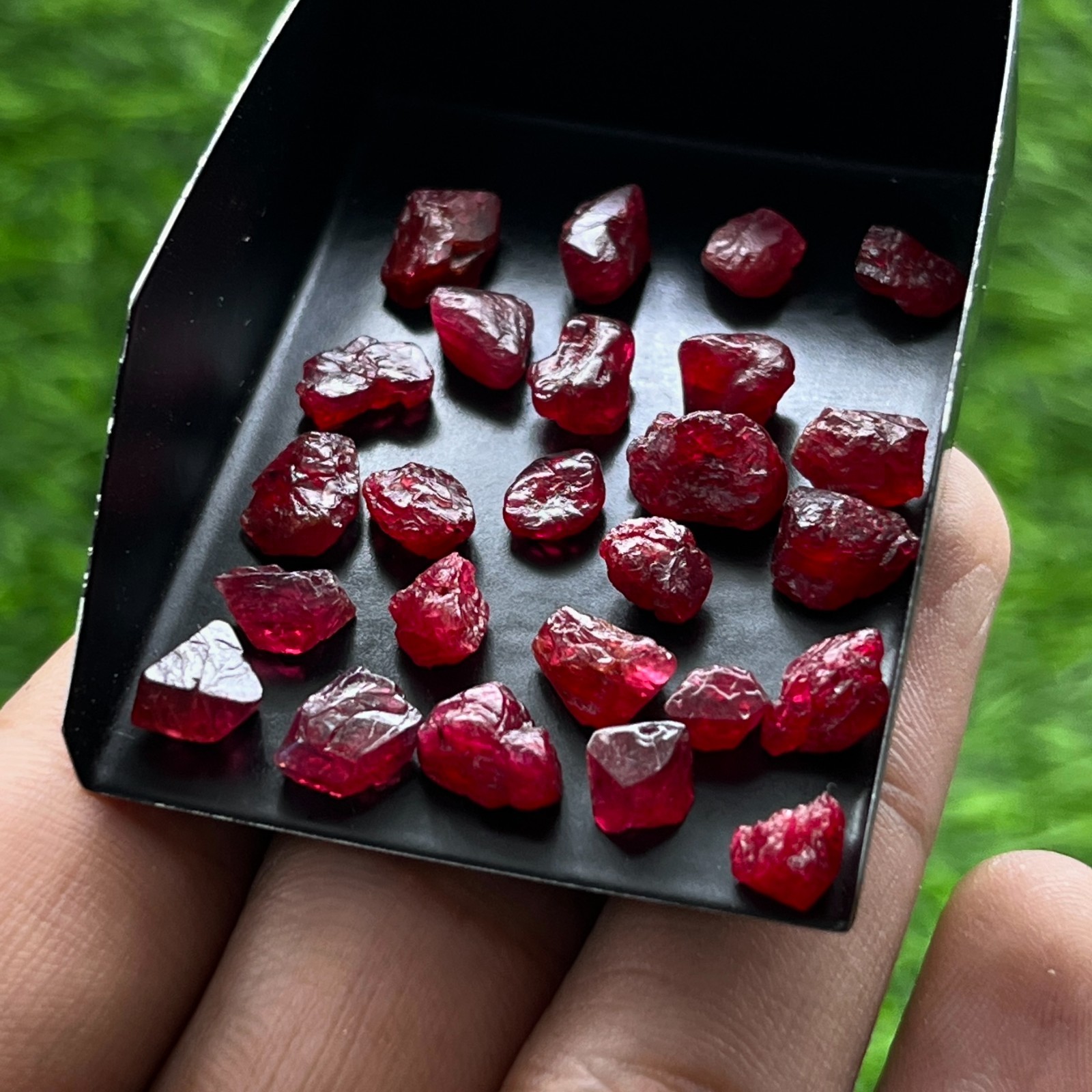 38 Cts Natural Red Spinel Rough Gemstones Burma | 6-8 mm Untreated Raw Crystals