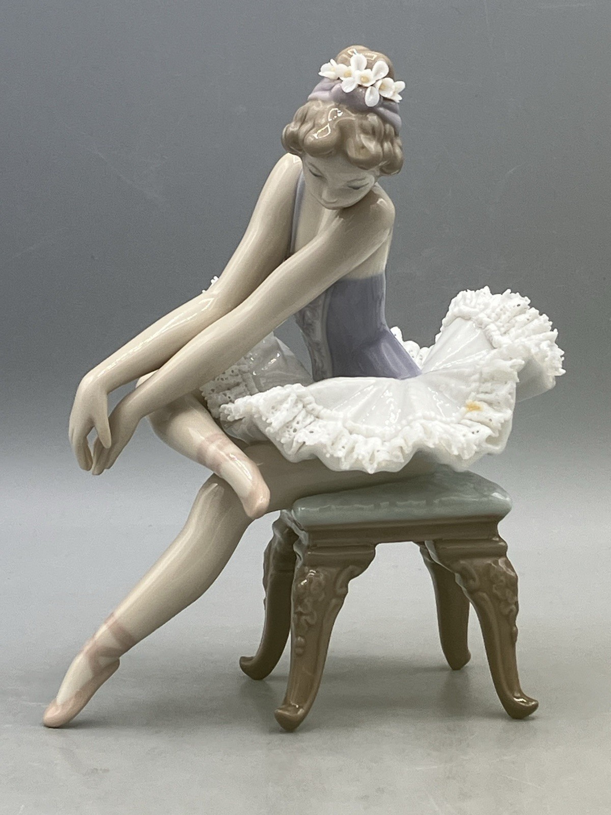 Lladro Opening Night Seated Ballerina Porcelain Figurine 5498 Made in Spain Flaw
