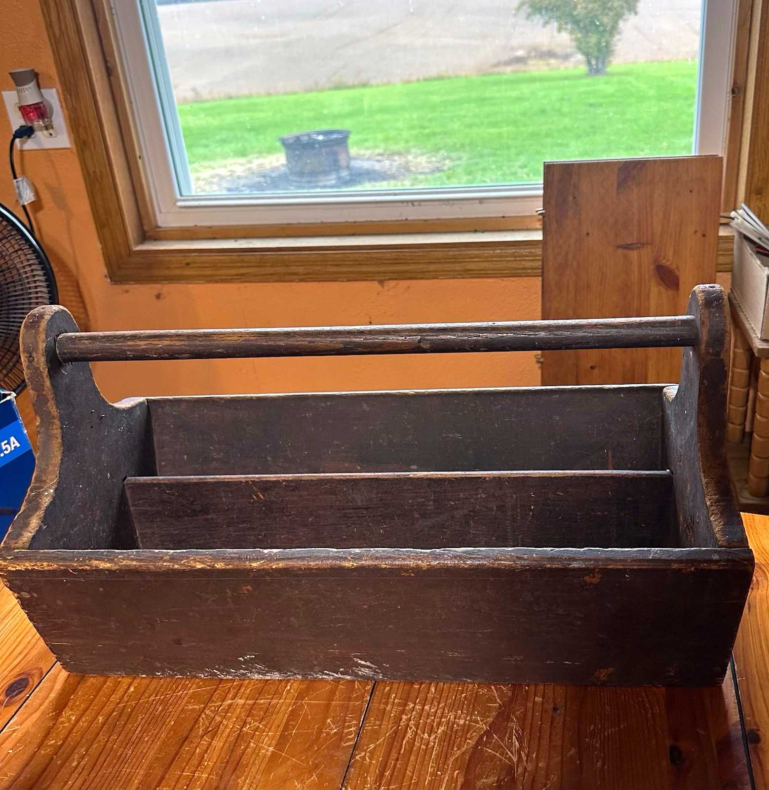 Antique Primitive Wood Tool Box Caddy Carpenter Tote Divided 23x11.5" Farmhouse