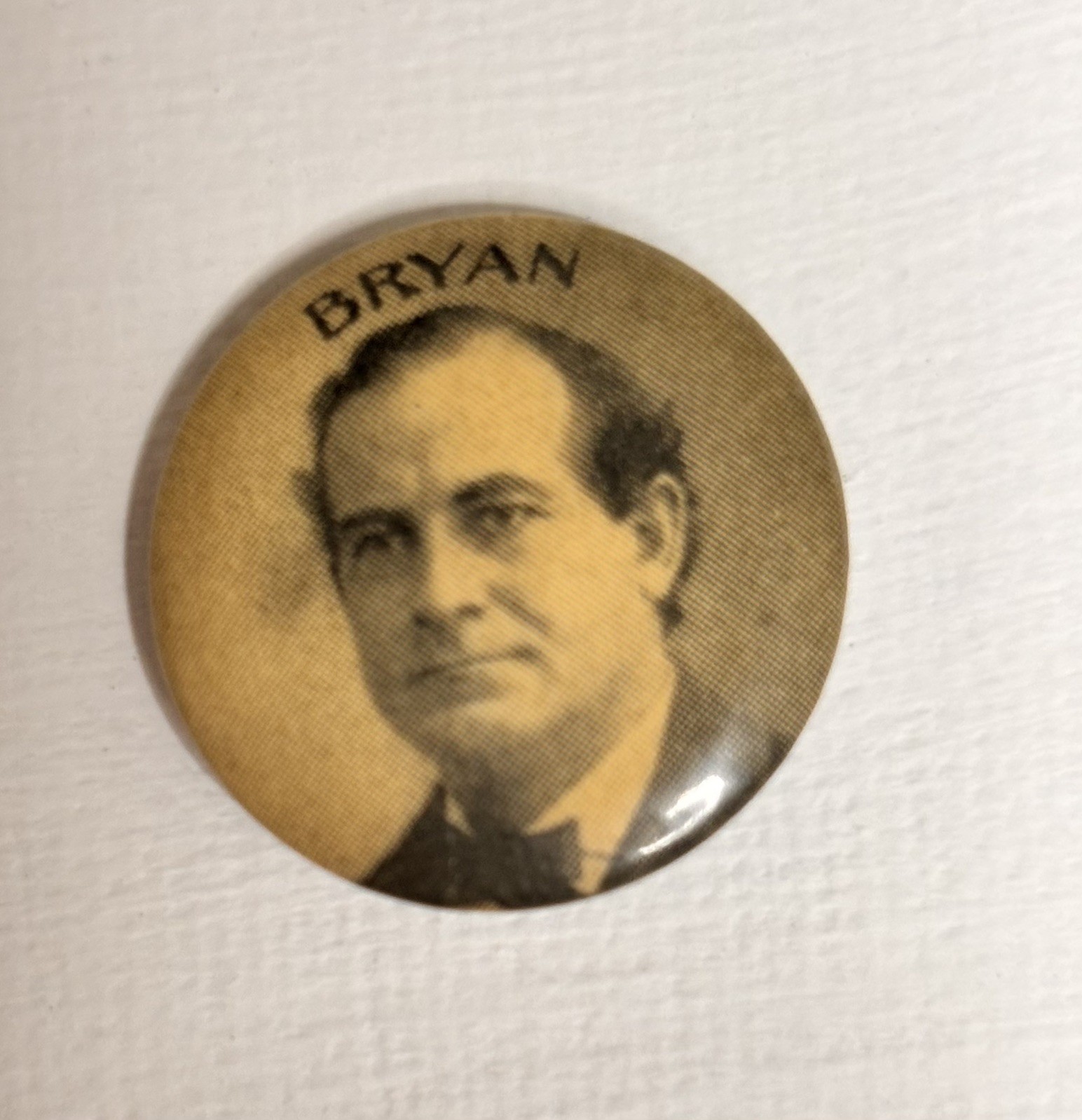 1900 WILLIAM J BRYAN 1” SEPIA CELLO CAMPAIGN BUTTON-GREAT CONTRAST & NR-MINT