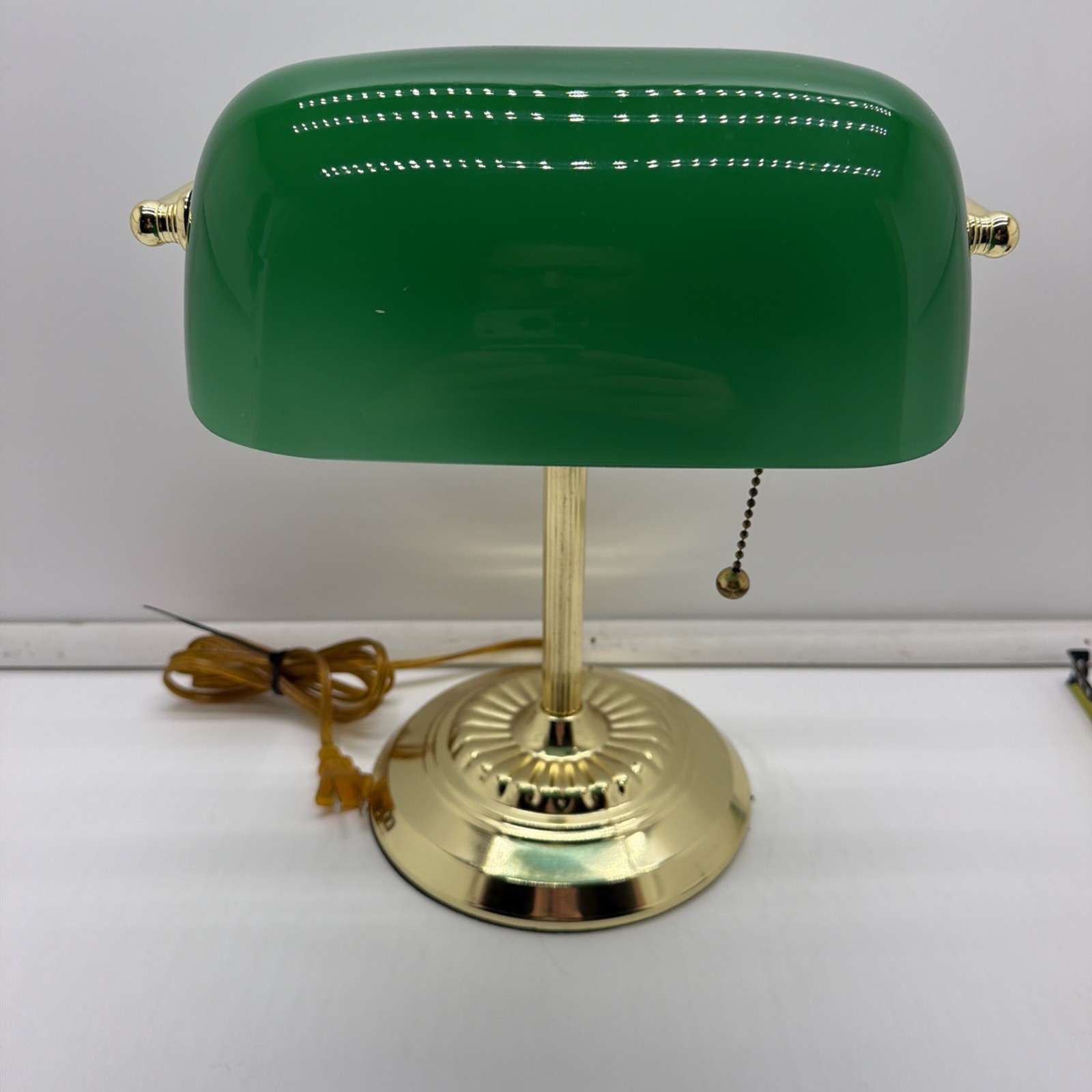 Vintage Green Bankers Desk Lamp Glass Shade Brass Pull Chain Library Students