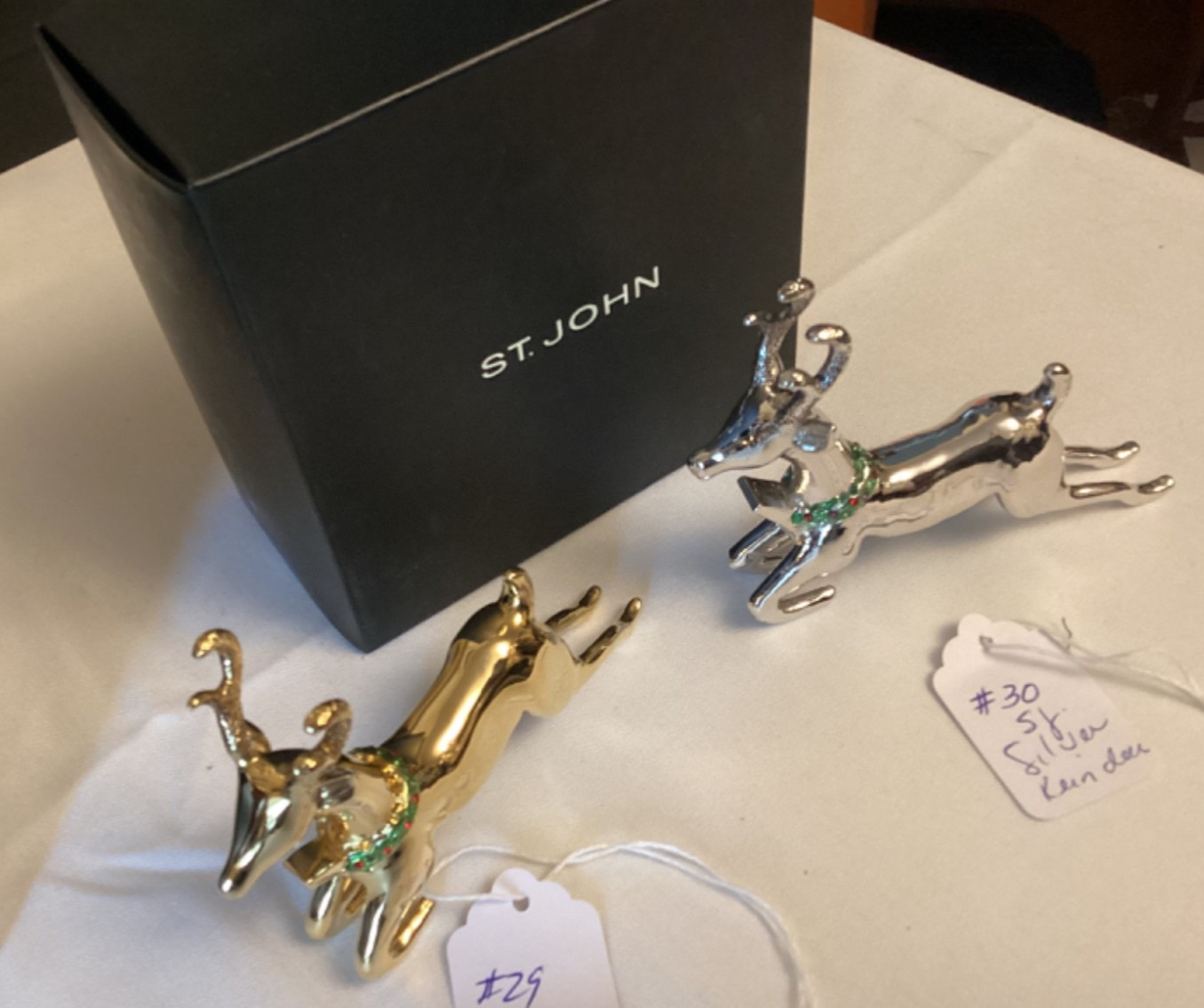 ST JOHN KNIT HOME CHRISTMAS DECORATION. GOLD &SILVER TONE SWAROVSKI REINDEER