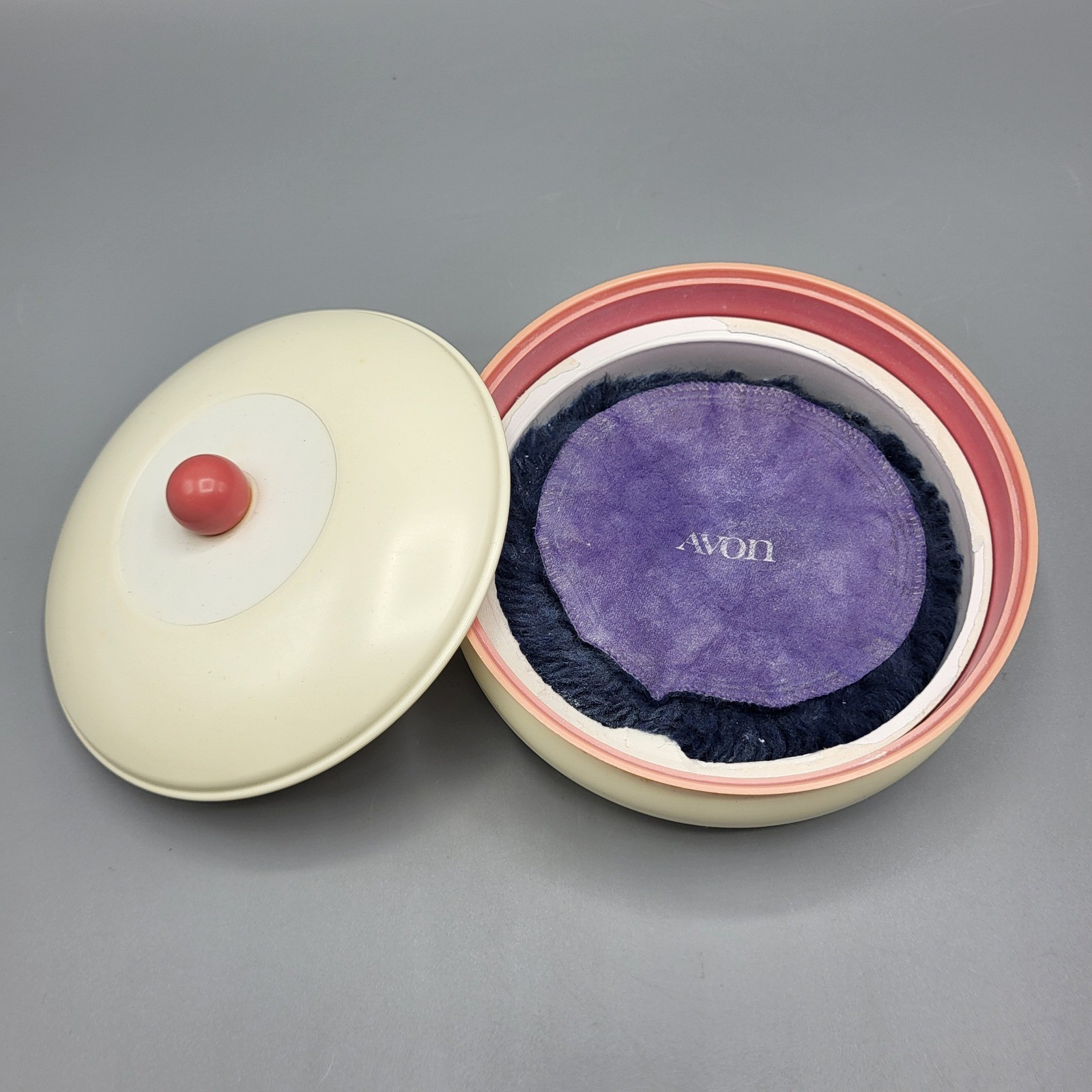 Avon Beauty Dust Container Vintage To A Wild Rose Powder Puff Cream Pink 6oz
