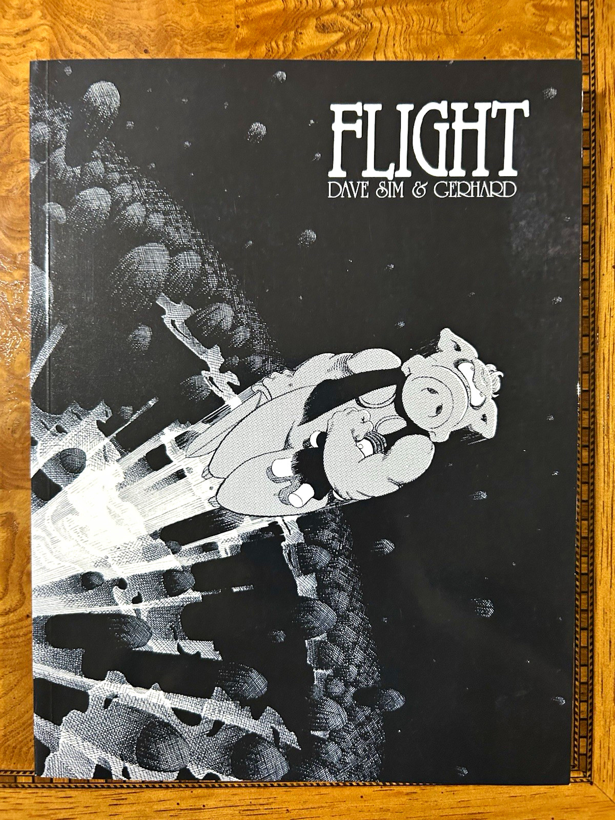 Dave Sim & Gerhard - Cerebus Vol. 7: Flight - Black & White Graphic Novel