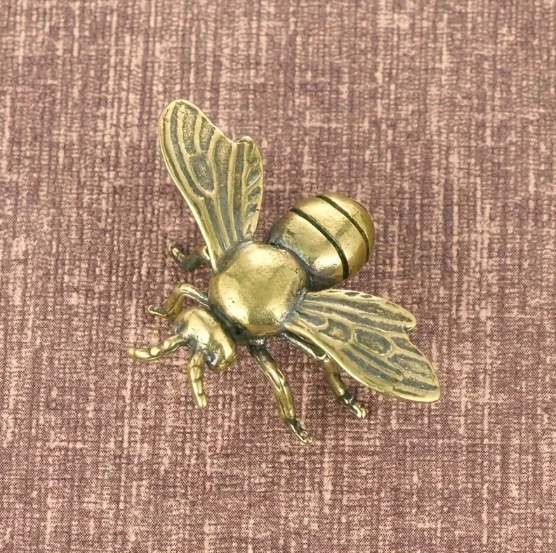 1pc Solid Brass Bee Figurine Antique Copper Desk Decor Collectible Gift - NEW***
