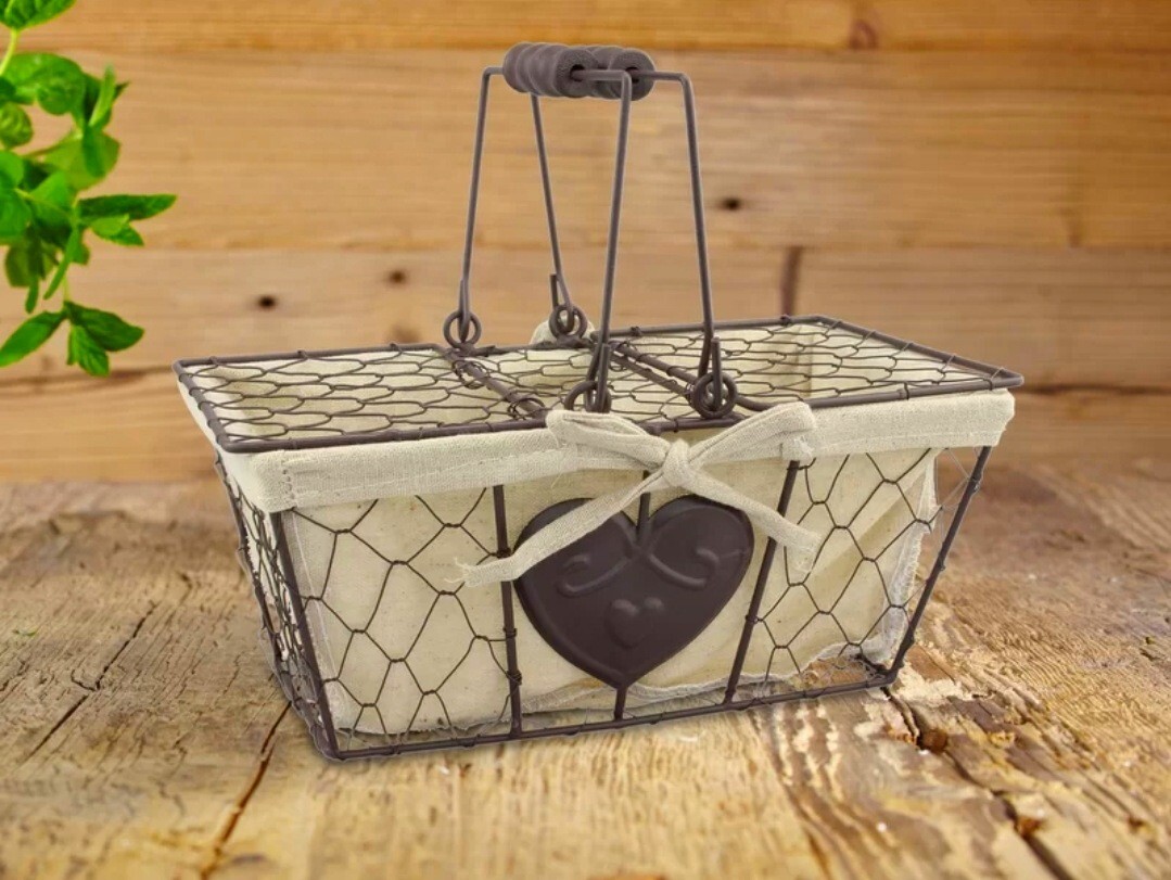 Stonebriar Collection Natural Brown Rustic Chicken Wire Basket w/Cloth Liner Stonebriar Collection Natural Brown Rustic Chicken Wire Basket w/Cloth Liner