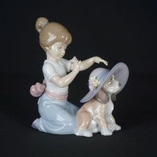 Lladro LLADRO Let's dress up 6862 Figurine picture