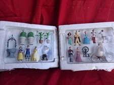Retired Disney World Cinderella Castle Set Replacement Parts and figurines  picture