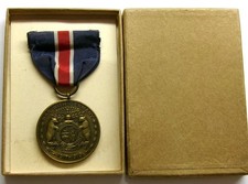 VINTAGE 1917-1919 WW I Missouri National Guard for Service Victory Medal in Box picture